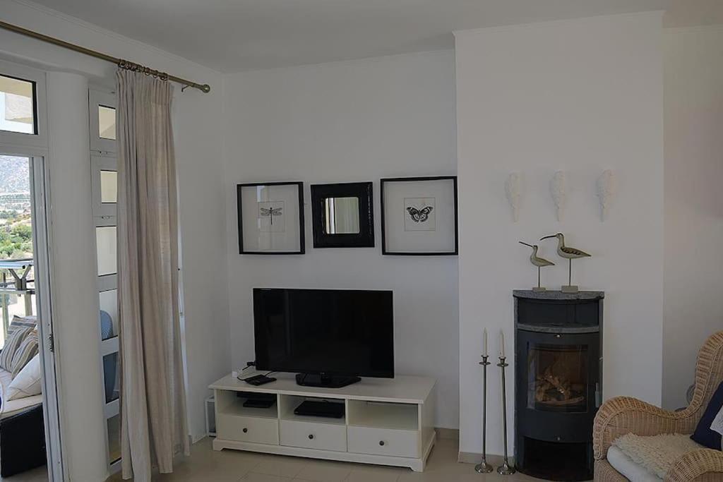 Luxury House Makry Gialos 300m To The 7 Pers * Makrýgialos
