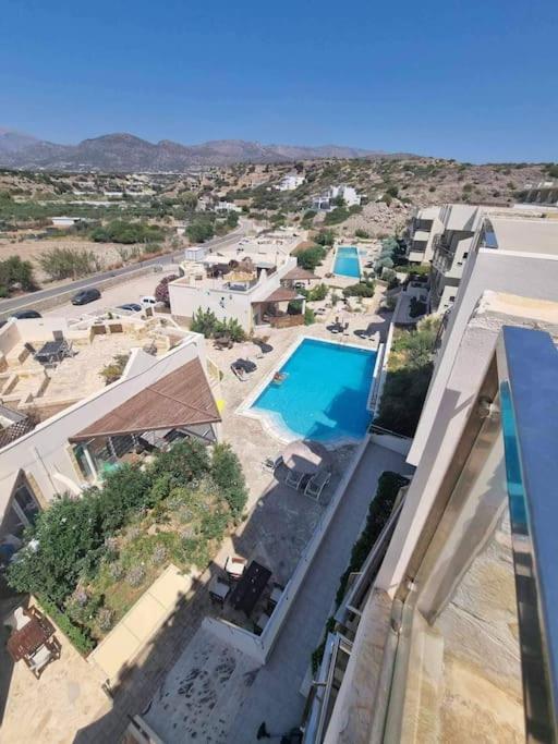 Luxury House Makry Gialos 300m To The 7 Pers